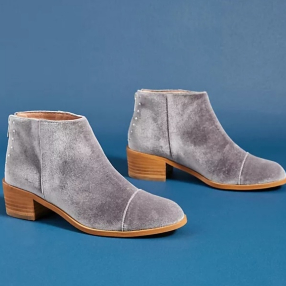Anthropologie Velvet Ankle Boot Size 8.5 Blue Gray Bootie